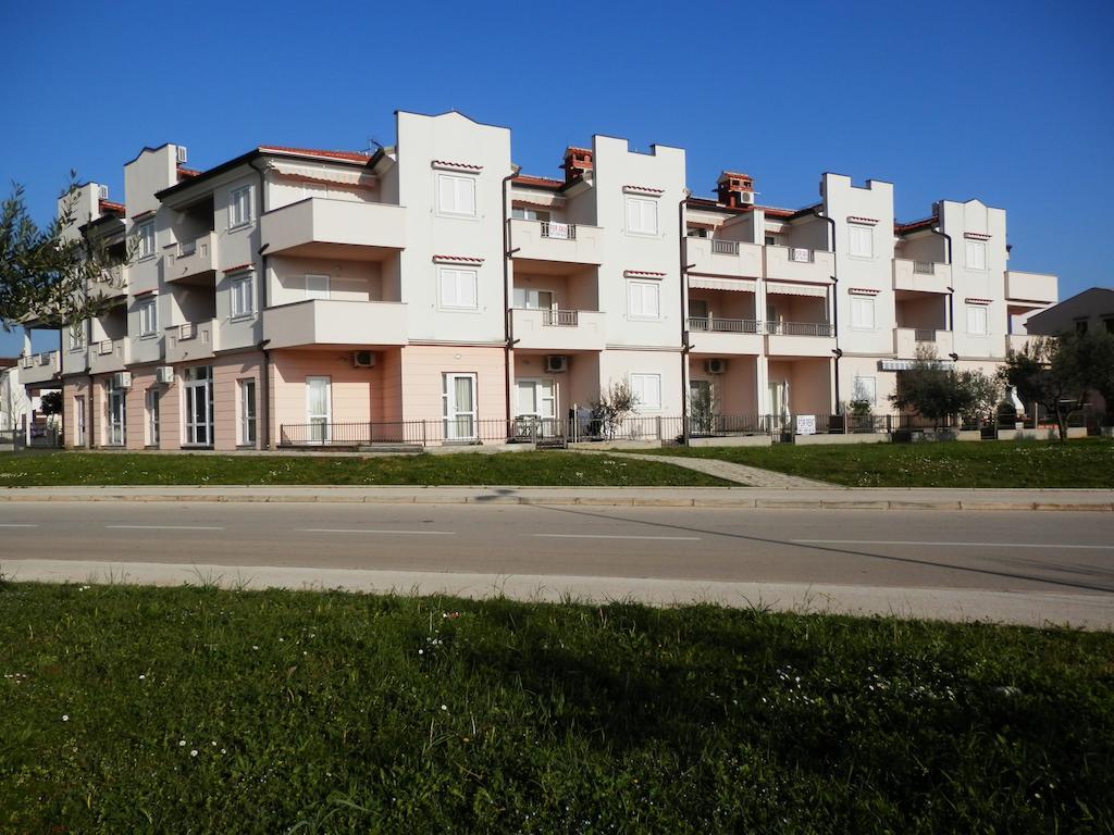 Apartments Nautica Novigrad Istria Εξωτερικό φωτογραφία